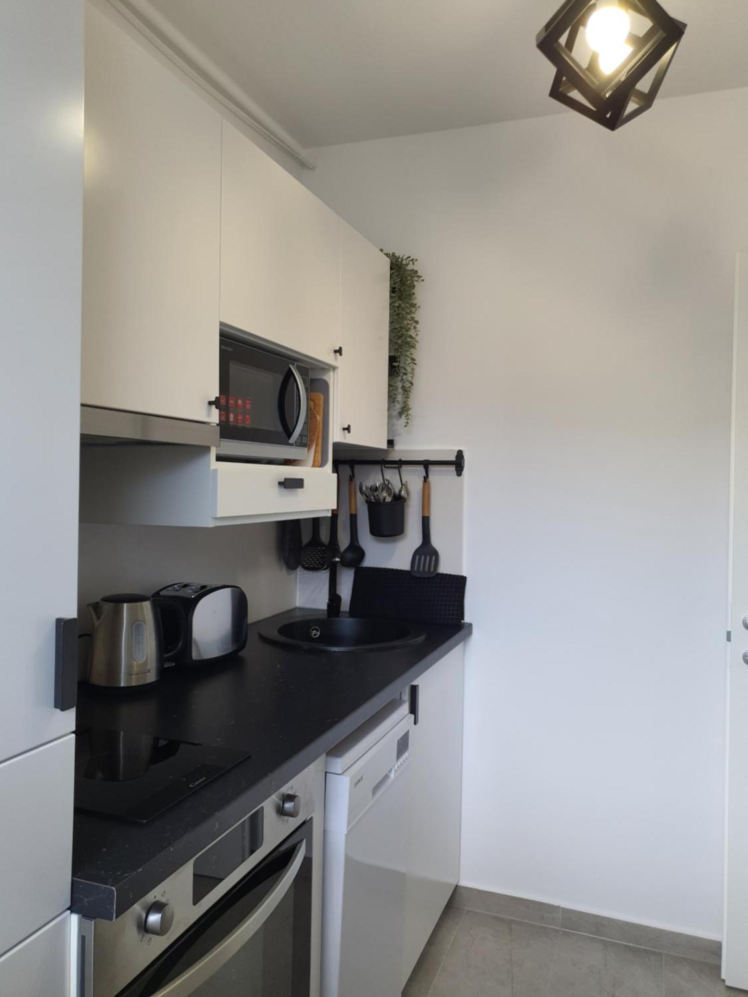 Premium Hils Brauner Studio Bukarest Exteriör bild