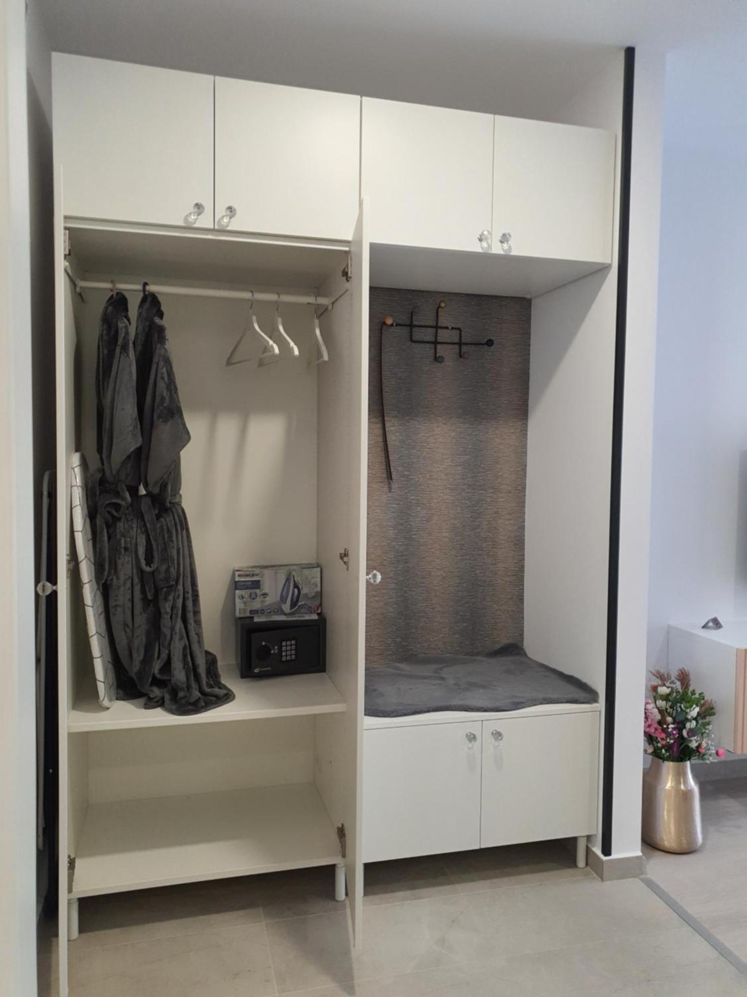 Premium Hils Brauner Studio Bukarest Exteriör bild