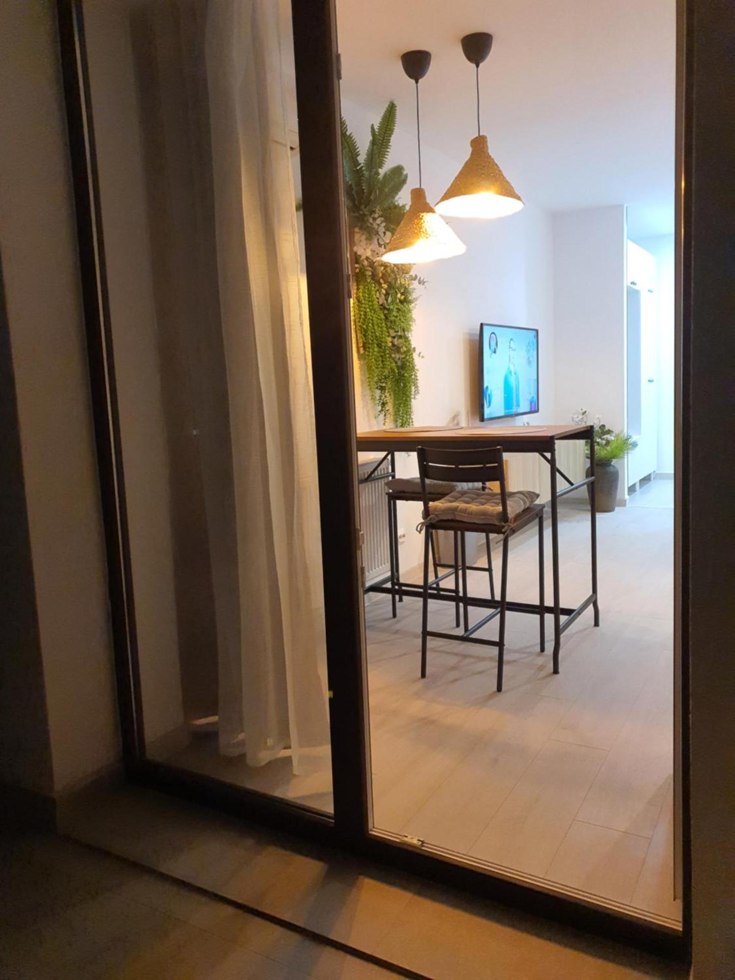 Premium Hils Brauner Studio Bukarest Exteriör bild