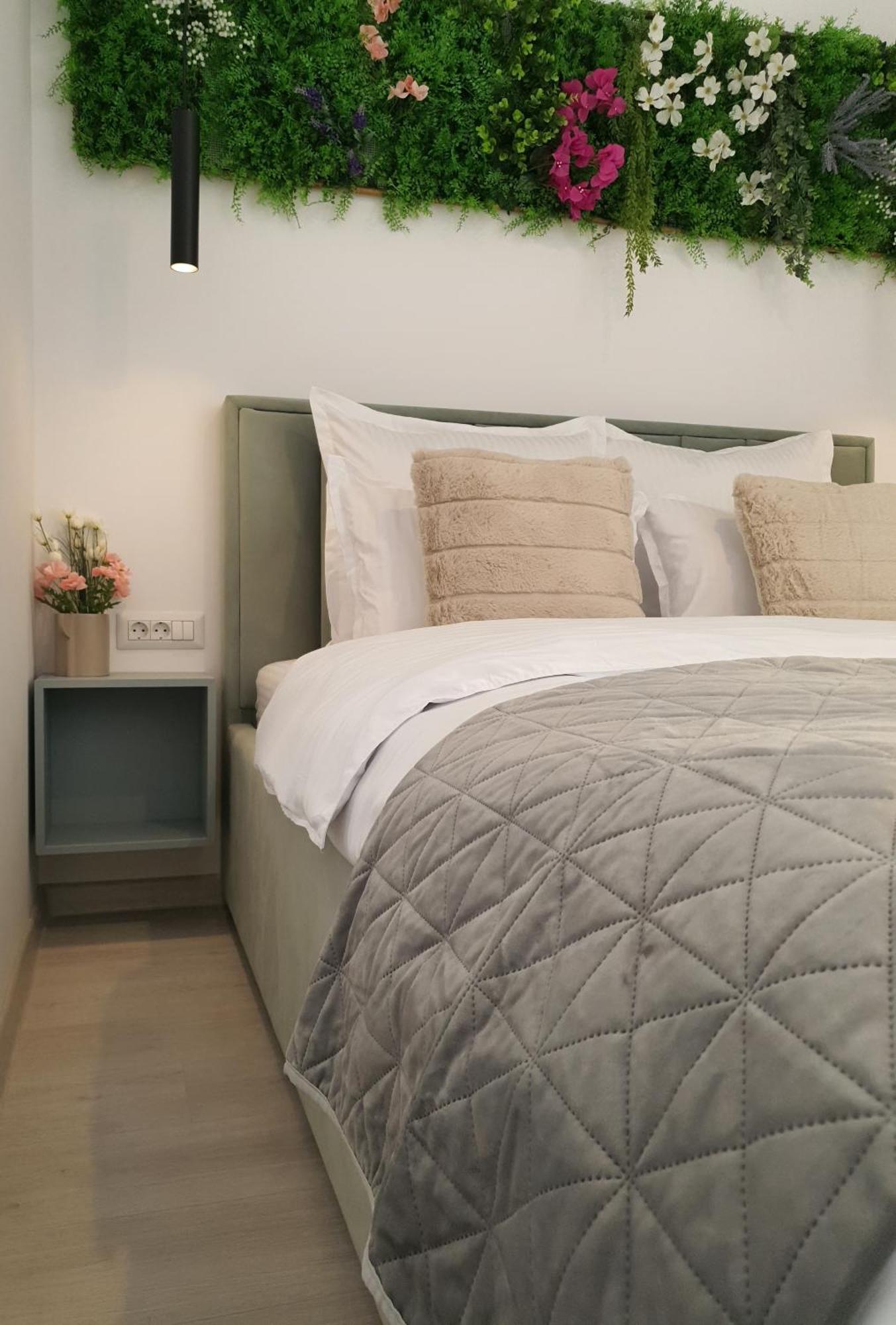 Premium Hils Brauner Studio Bukarest Exteriör bild